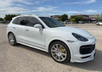2013 Porsche Cayenne Diesel Sport Design