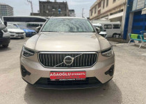 AĞAOĞLUNDAN 2023 MODEL VOLVO XC40 1.5 T2 PLUS BRİGHT EKSTRALI++
