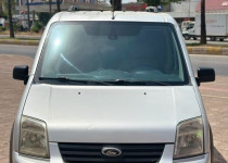 2.EL OTOMOBİLİMDEN 200,000₺ peşinatla Ford connect 1.8 silver hatasız