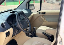 2.EL OTOMOBİLİMDEN 200,000₺ peşinatla Ford connect 1.8 silver hatasız