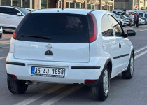 CEYLİN OTOMOTİVDEN 2005 MODEL KLİMALI OPEL CORSA