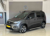 TAŞER OTOMOTIV‘DEN 2023 PEUGEOT RİFTER 1.5 BLUEHDİ GT EAT8