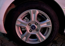 FORD COURİER