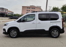 2023 PEUGEOT RİFTER 1.5 BLUHDI ALLURE BOYASIZ EKSPER RAPORLU