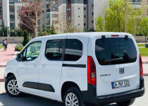 ACIBADEM OTO-2024 FİAT YENİ DOBLO 1.5 BLUEHDİ 100 BG EASY COMBİ