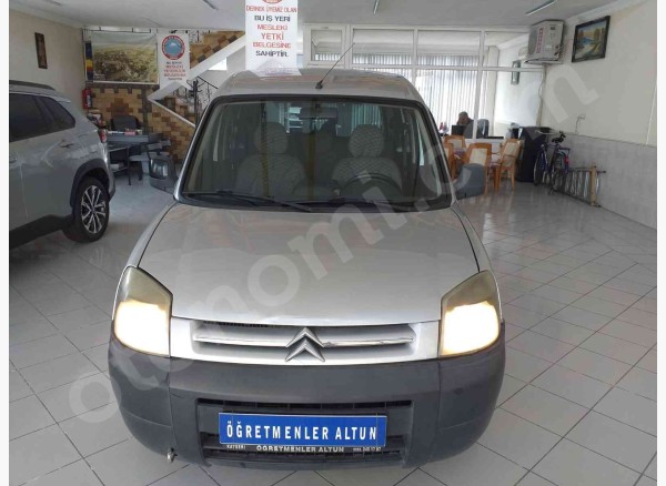 Citroen Berlingo, 2006 BOYASIZ BERLİNGO ÇİFT SÜRGÜLÜ 19D 243.000.KM.DE 5 KİŞİLİK.** - VAN-795422002 - Otonomi