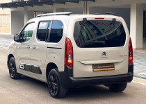 GÜLER AUTO‘DAN BOYASIZ CAM TAVAN YÜKSEK KONSOL OTOMATİK 99.OOOKM