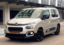 GÜLER AUTO‘DAN BOYASIZ CAM TAVAN YÜKSEK KONSOL OTOMATİK 99.OOOKM